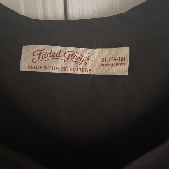 Black tank top - Picture 4 of 4